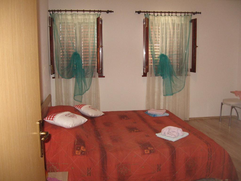 Apartments Alen Pazin Extérieur photo