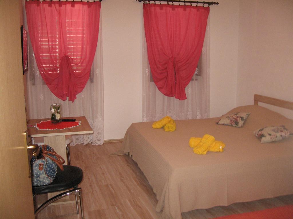 Apartments Alen Pazin Extérieur photo