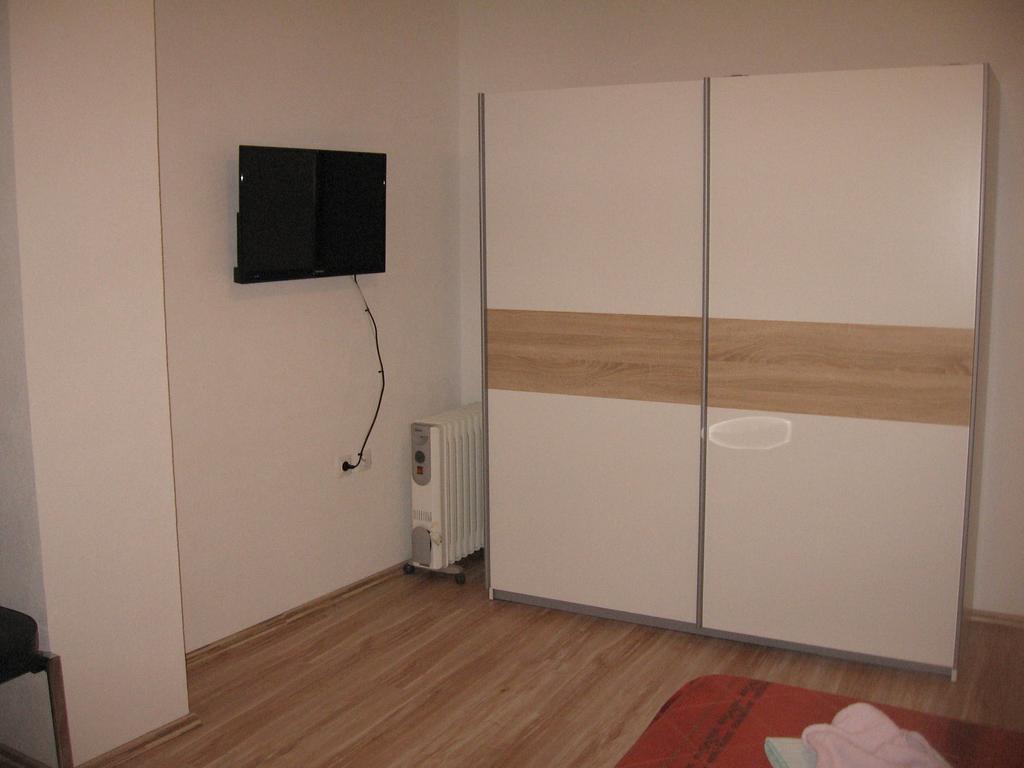 Apartments Alen Pazin Extérieur photo